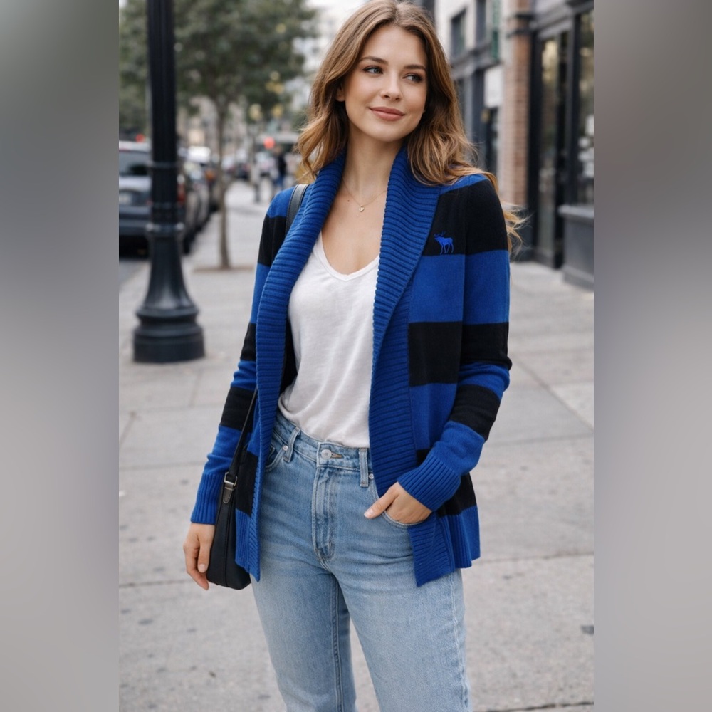 Abercrombie & Fitch Classic Blue & Black Striped Cardigan Sweater (XS)